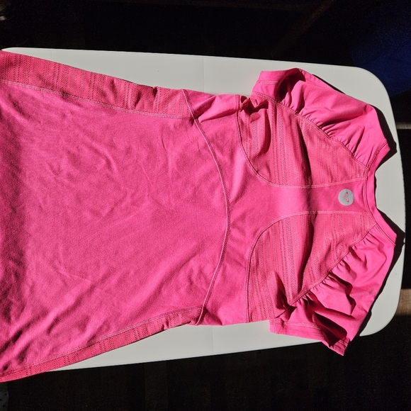 Roxy pink swim top Scrunch breathable workout Roxy logo beautiful silky soft med - Picture 16 of 16